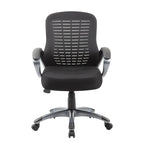 Chaise en maille à dossier haut nervuré